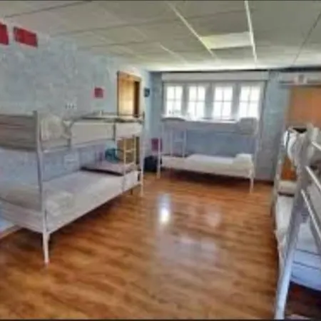 El Castillo Albergue *